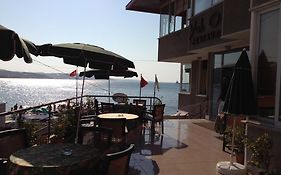 Yali Hotel  2*